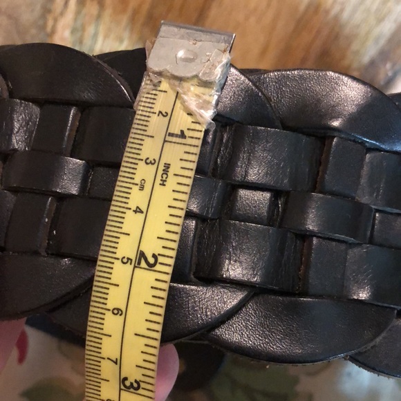 GAP Size Medium Woven Black Leather Belt BRASS Hardware & - Picture 16 of 16